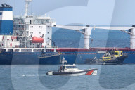 NEWS - Das mit ukrainischem Getreide beladene Schiff Razoni im Bosporus