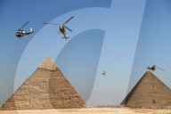 FEATURE - Flugshow über den Pyramiden von Gizeh