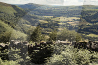 A great Black Mountains walk to a great pub: the Llanthony Priory.