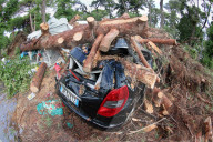NEWS - Der zerstörte Campingplatz "La Dolce Vit"a nach dem Sturm auf Korsika in Calvi
