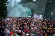 SPORT - Premier League: Man-United-Fans protestieren vor Spiel 