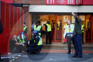 SPORT - Premier League: Man-United-Fans protestieren vor Spiel 