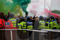 SPORT - Premier League: Man-United-Fans protestieren vor Spiel 