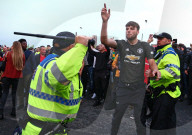 SPORT - Premier League: Man-United-Fans protestieren vor Spiel 