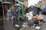 NEWS - In Schottlands Hauptstadt türmt sich der Müll: Streik der Müllarbeiter in Edinburgh für mehr Lohn