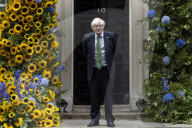 Ukrainian Flower Arch displayed on the door of 10 Downing Street