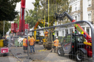 Billionaire closes main road in South Kensington for gardening work
