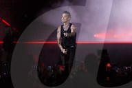 PEOPLE - Robbie Williams bei seinem Konzert auf dem Messegelände in München