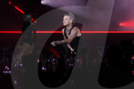 PEOPLE - Robbie Williams bei seinem Konzert auf dem Messegelände in München