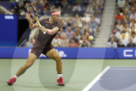 TENNIS - US Open: Rafael Nadal siegt mit blutiger Nase gegen Fabio Fognini
