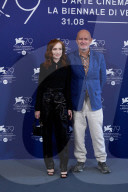 PEOPLE - Venedig Filmfestival: La Syndacaliste photocall 
