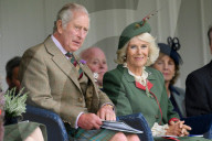 ROYALS - Prinz Charles und Camilla erfeuen sich an den Highland Games