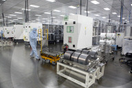 Labour pledges to create 30,000 jobs at electric car battery gigafactories
