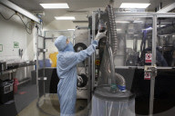 Labour pledges to create 30,000 jobs at electric car battery gigafactories