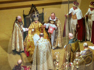 ROYALS - Queen Elizabeth II stirbt mit 96 Jahren: Dokumentarfilm "A Queen Is Crowned" von 1953