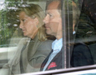 ROYALS - Queen Elizabeth II stirbt mit 96 Jahren:  Prinz William fährt Prinz Andrew, Sophie, Gräfin von Wessex und Prinz Edward nach Balmoral 