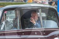 ROYALS -  King Charles III fährt im Rolls Royce zum Buckingham Palace