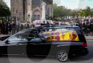 ROYALS - Tod von Queen Elizabeth: Sargprozession von Balmoral nach Edinburgh