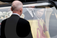 ROYALS - Tod von Queen Elizabeth: Die britische Prinzessin Anne folgt dem Leichenwagen auf dem Weg nach Edinburgh