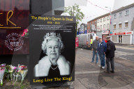 Irish and Northern Irish leaders hail Queen's contribution to peace.