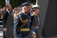 ROYALS - Trauer um die Queen: Die Prozession mit dem Sarg der Königin nach Westminster