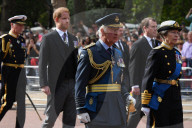 ROYALS - Trauer um die Queen: Die Prozession mit dem Sarg der Königin nach Westminster