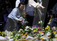 People mourning the death of the Queen