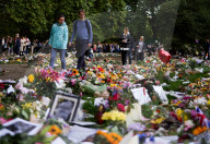 People mourning the death of the Queen