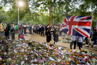 People mourning the death of the Queen