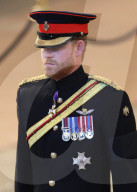 ROYALS - Trauer um die Queen: Enkelkinder der Königin halten Totenwache in der Westminster Hall