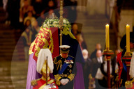 ROYALS - Trauer um die Queen: König Charles hält Totenwache am Sarg seiner Mutter