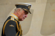 ROYALS - Trauer um die Queen: König Charles hält Totenwache am Sarg seiner Mutter