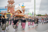 NEWS - Oktoberfest 2022: Trübe Stimmung auf der Theresienwiese am Eröffnungssonntag