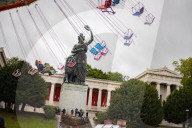 NEWS - Oktoberfest 2022: Trübe Stimmung auf der Theresienwiese am Eröffnungssonntag