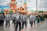 NEWS - Oktoberfest 2022: Trübe Stimmung auf der Theresienwiese am Eröffnungssonntag