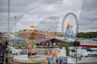 NEWS - Oktoberfest 2022: Trübe Stimmung auf der Theresienwiese am Eröffnungssonntag