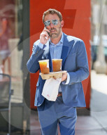 PREMIUM EXCLUSIVE Ben Affleck Dresses Up After J.Lo Tells Him To Up His Fashion Game