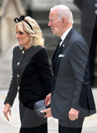 ROYALS - Staatsbegraebnis der Queen: Gaeste treffen in der Westminster Abbey ein