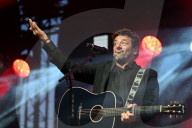 Patrick Bruel au festival Paris Paradis.