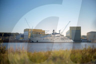 NEWS - Russian Yacht "Dilbar" has arrived at Lürssen shipyards in Bremen