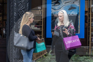 Shoppers in London’s West End as ression fears emerge 