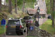 ROYALS -  König Charles III und Camilla nehmen am Gottesdienst in der Crathie Kirk in Balmoral teil