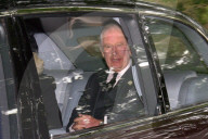 ROYALS -  König Charles III und Camilla nehmen am Gottesdienst in der Crathie Kirk in Balmoral teil