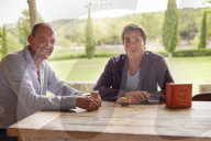 PEOPLE - Brad Pitts Hautpflegeserie dreht sich um sein Weingut in Südfrankreich
