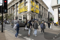 ‘Tourists want to spend’: shoppers in London share views on the mini-budget