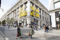 ‘Tourists want to spend’: shoppers in London share views on the mini-budget