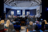 NEWS - James-Bond-Auktion: Christie's versteigert Requisiten