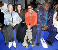 PEOPLE -  Promis bei der Off-White CELEBRATION Modenschau in Paris