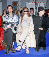 PEOPLE -  Promis bei der Off-White CELEBRATION Modenschau in Paris
