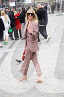 PEOPLE - Gäste bei der Stella McCartney Modenschau in Paris